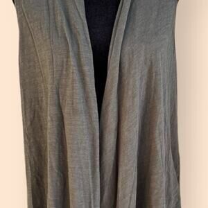 American Eagle Outfitters women’s size S cotton olive green cardigan